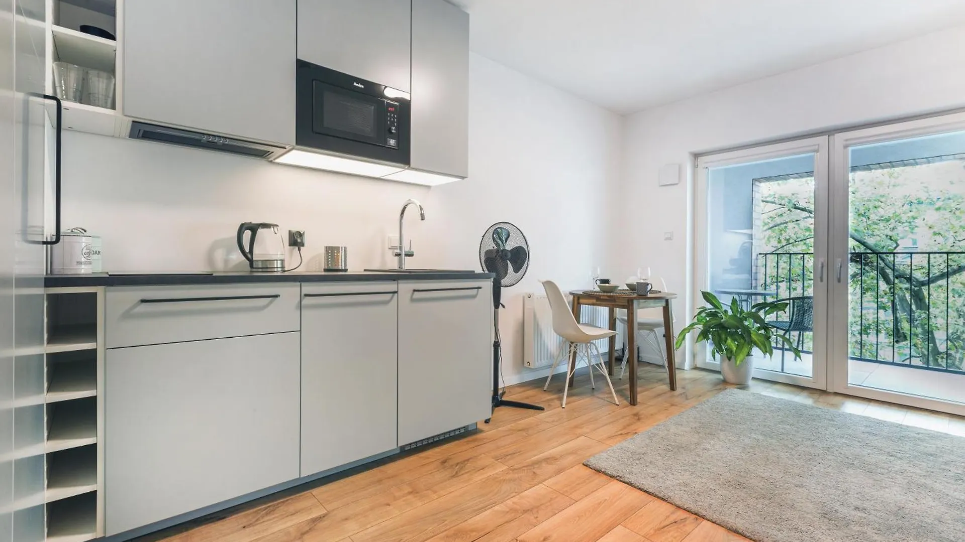 Apartmán Komfort Z Balkonem I Parkingiem W Centrum Wroclawia